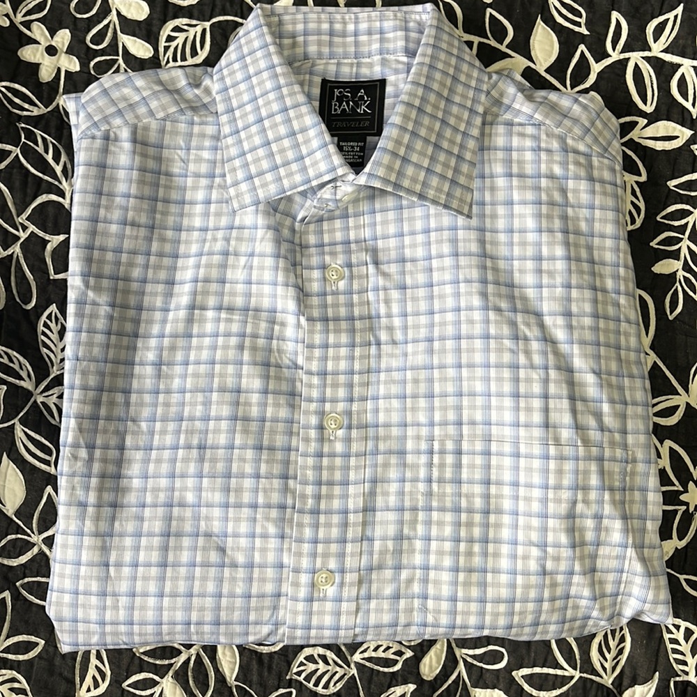 (4)New Mens long sleeve shirt by Jos A Bank. Size 15 1/2-34. Tailored Fit